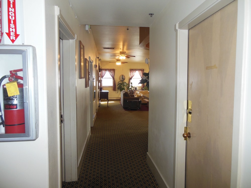 Chelsea Inn Hotel - photo 29