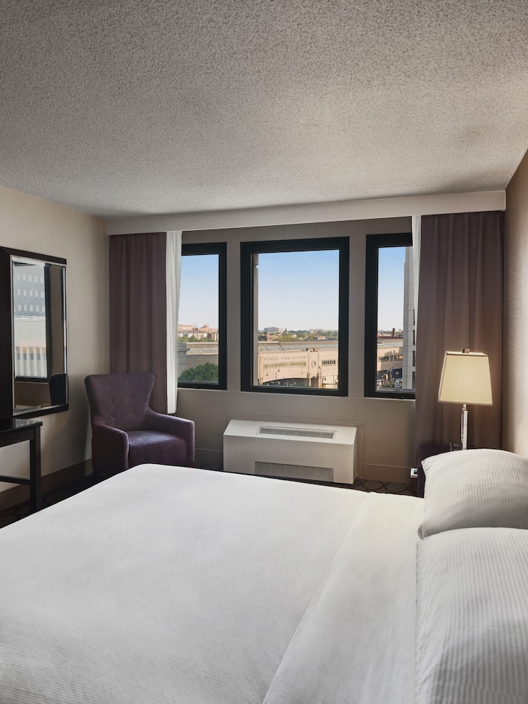 DoubleTree by Hilton Newark Penn Station - photo 31
