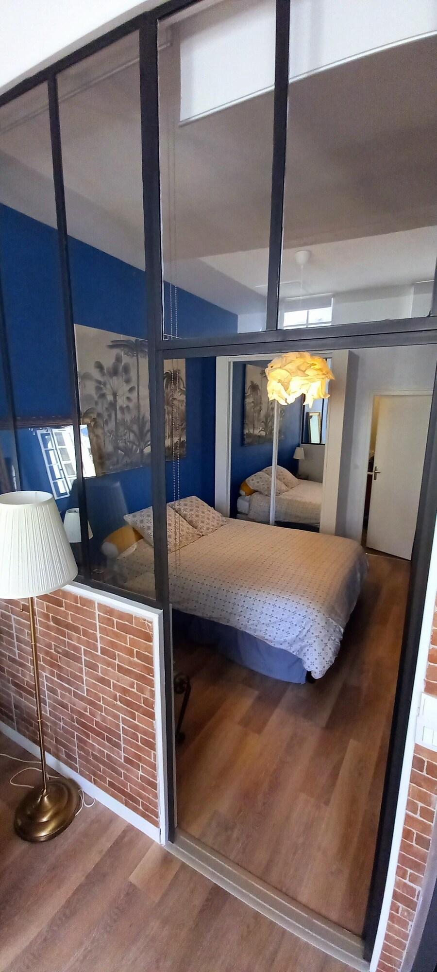 La Rochelaise : Appartement Calme & Somptueux Dans L'hyper Centre. — 4-Star Luxury Hotel in La Rochelle, France