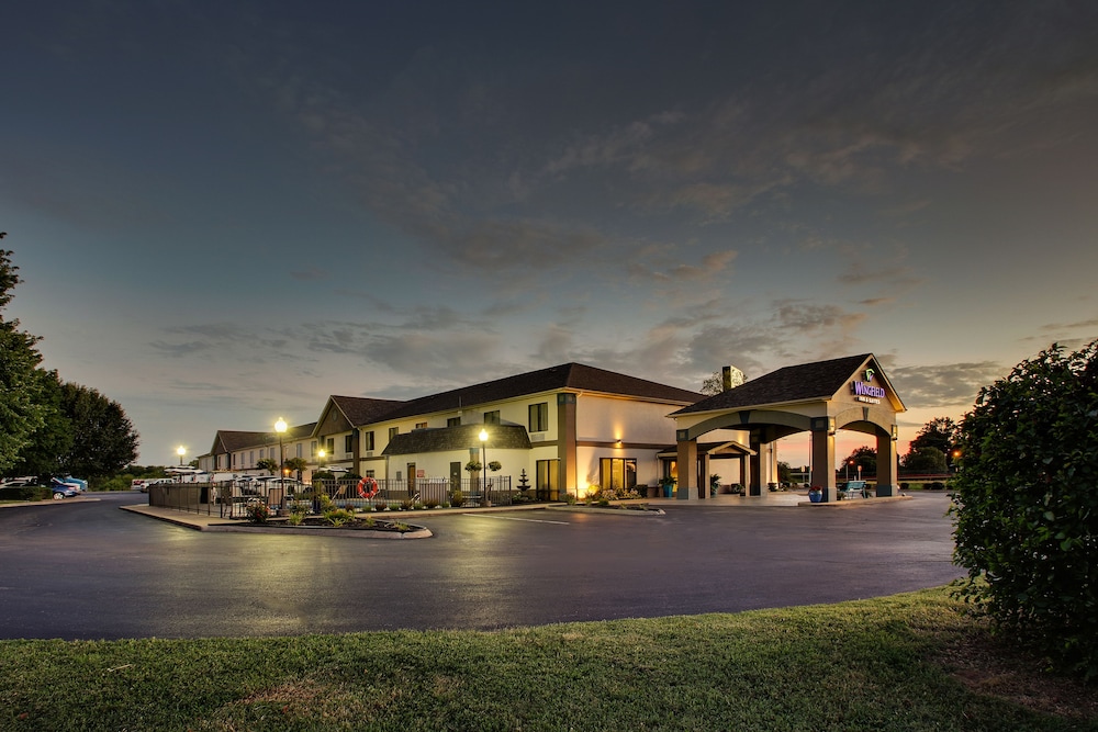 Greenfield Inn & Suites Owensboro KY Airport - photo 51