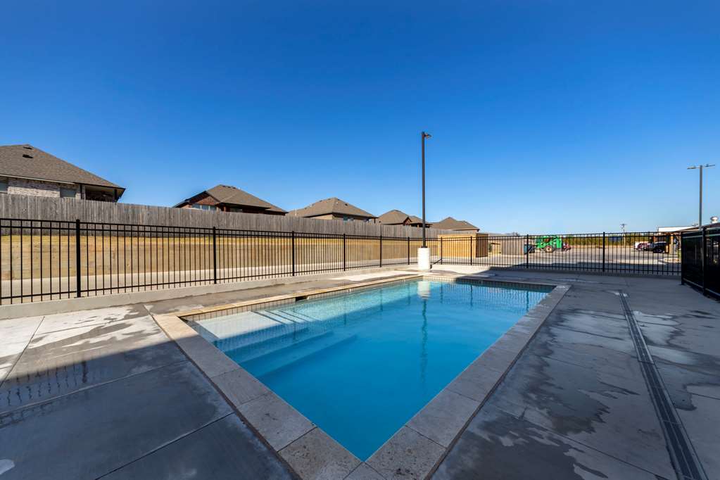 Comfort Inn & Suites Harrah - photo 26