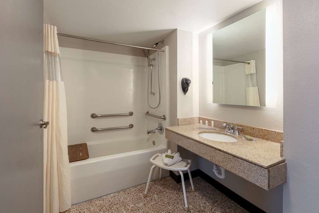 Wingate by Wyndham DFW North Irving - photo 43