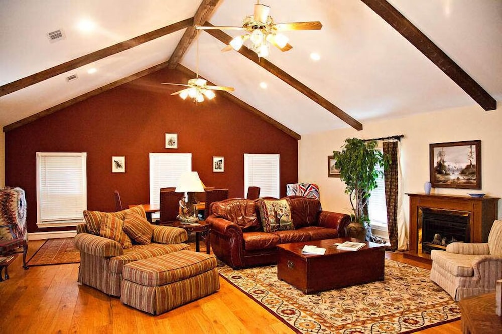 Lillian Farms Bed & Breakfast - photo 56
