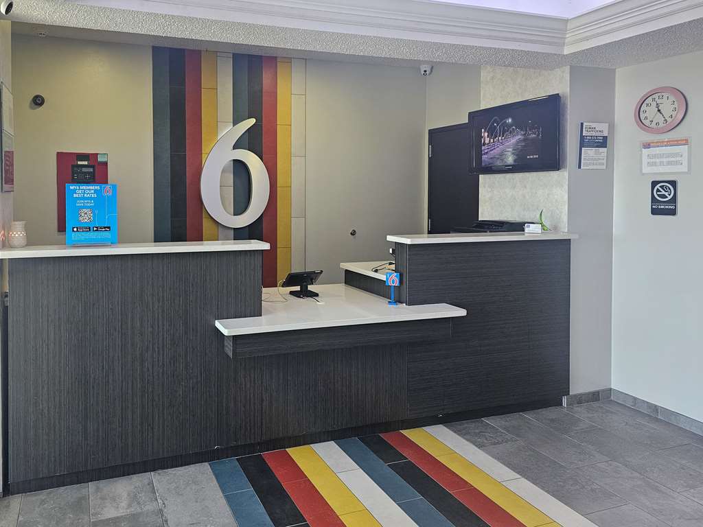 Motel 6 Sinton TX - photo 2