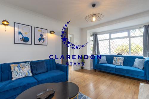 4BR House with Driveway Warwick Castle — 4-Star Luxury Hotel in Warwick, United Kingdom