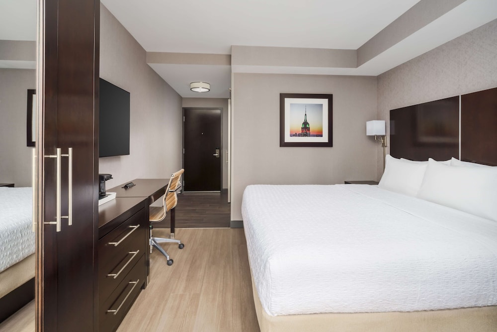 Hampton Inn Manhattan Times Square Central - photo 20