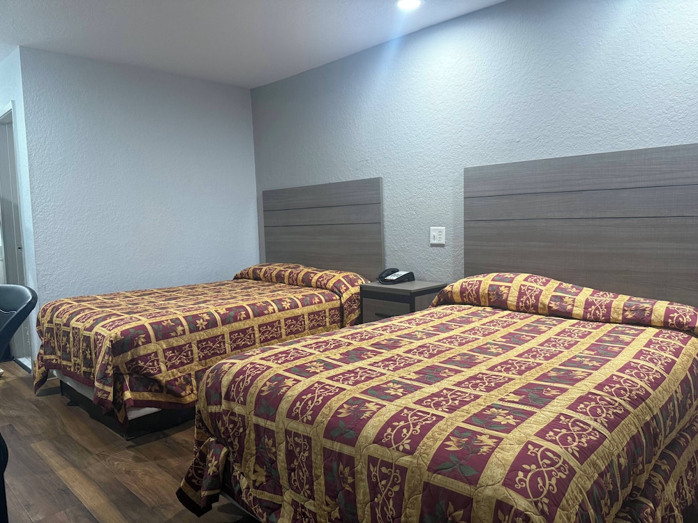 Economy Lodge by Hotel O Texas City - photo 10