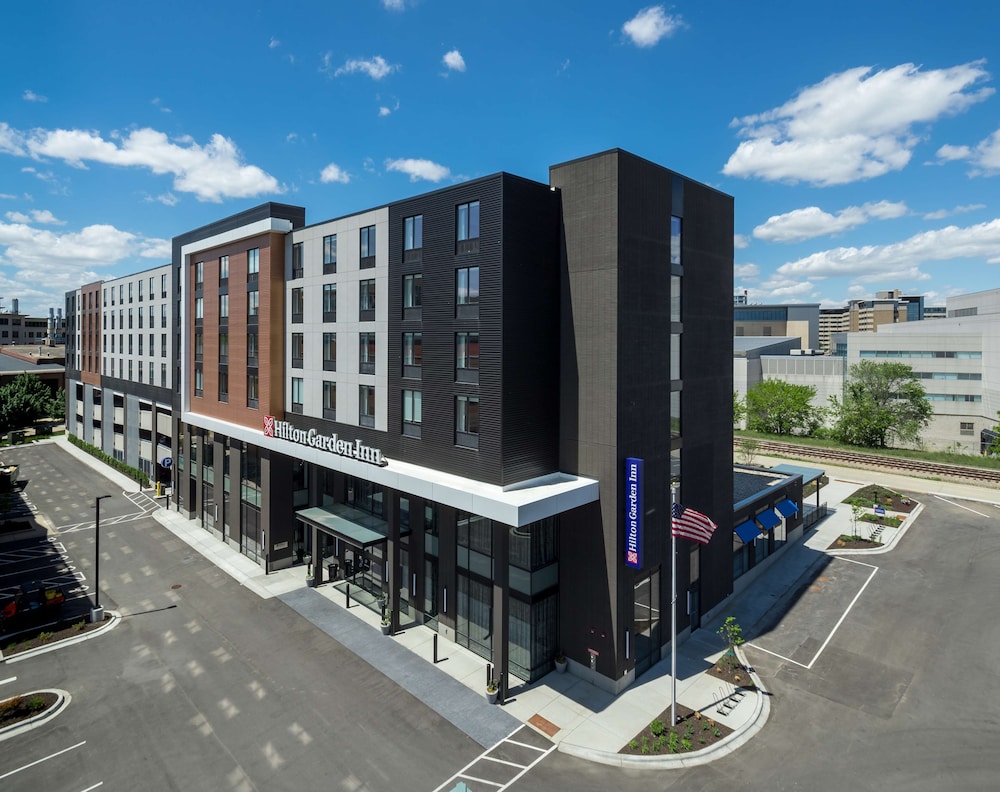 Hilton Garden Inn Madison Downtown - photo 53