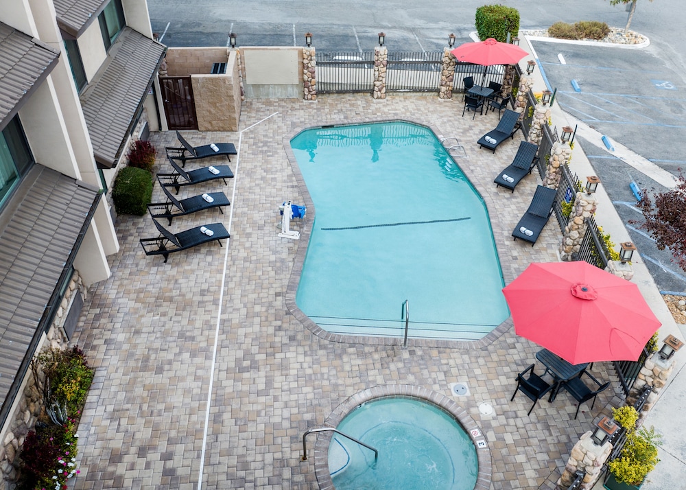 Yosemite Southgate Hotel & Suites - photo 29