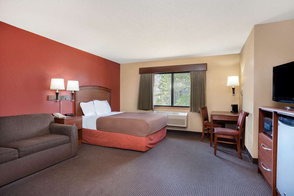 AmericInn by Wyndham Park Rapids - photo 10