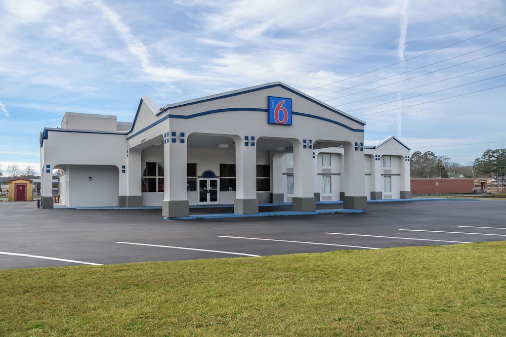 Motel 6 Forsyth GA Tift College - photo 2