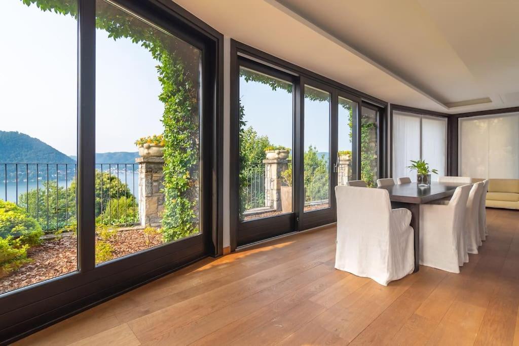 Lovely Cascina. Stunning Lake Views & Sun Deck in Cernobbio, Italy