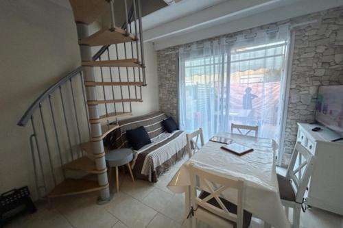 Maisonette by the sea in Frontignan, France