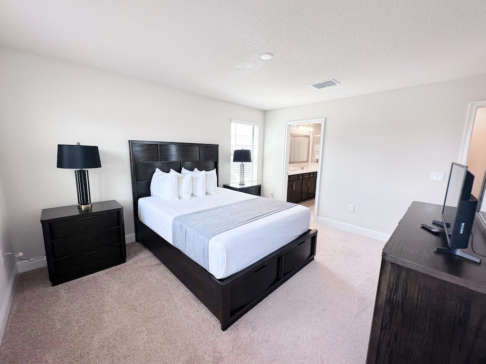 Balmoral Resort 211mcv 6 Bedroom Home by RedAwning - photo 10