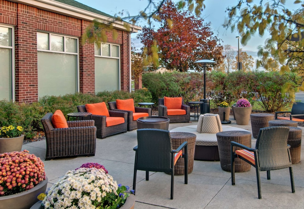 Hilton Garden Inn Detroit Metro Airport - photo 47