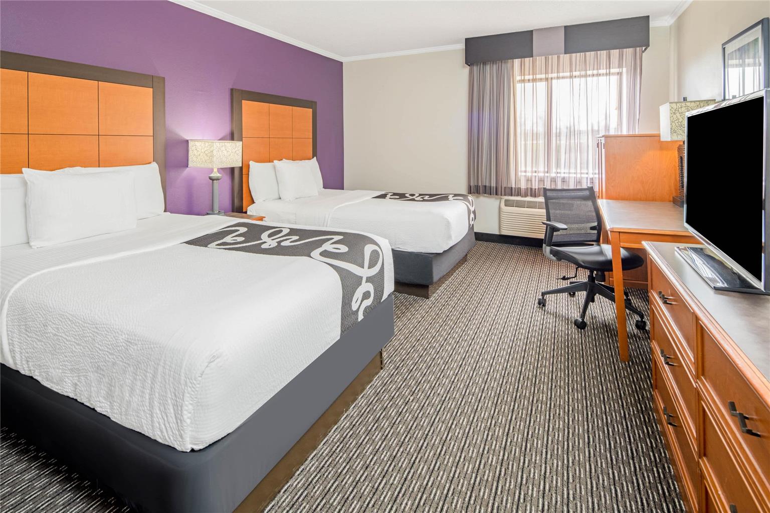 La Quinta Inn & Suites by Wyndham Baton Rouge Siegen Lane - photo 38