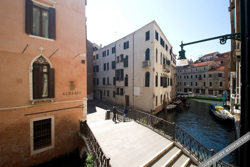 Bortolo 2 - carbon neutral hotel in Venice