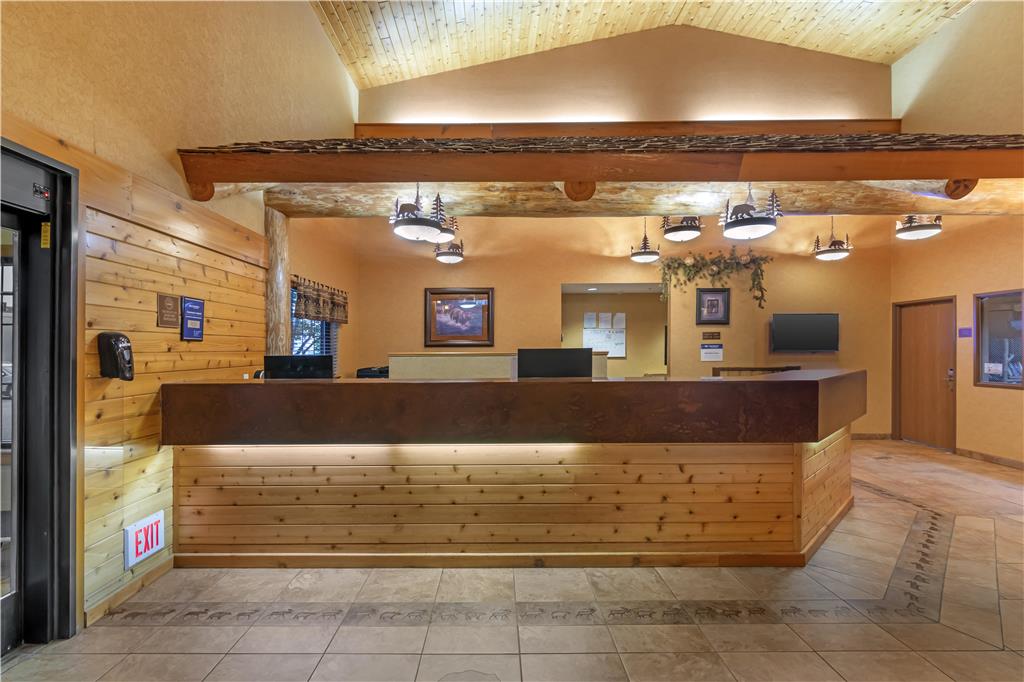Best Western Plus Kelly Inn & Suites - photo 3