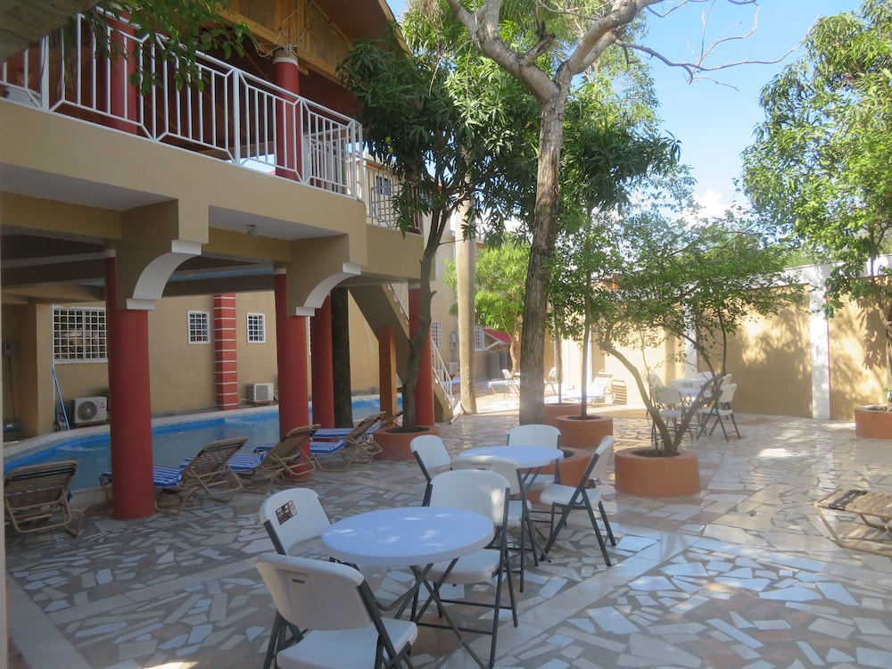 Comfort Plus Hotel in Hinche, Haiti