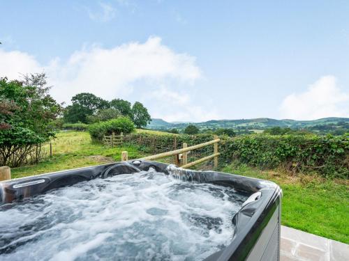 Meadowcroft - carbon neutral hotel in Llandrindod Wells