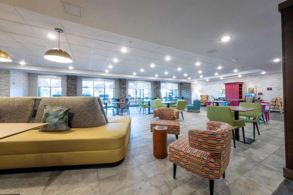 Home2 Suites by Hilton Portland Hillsboro - photo 64