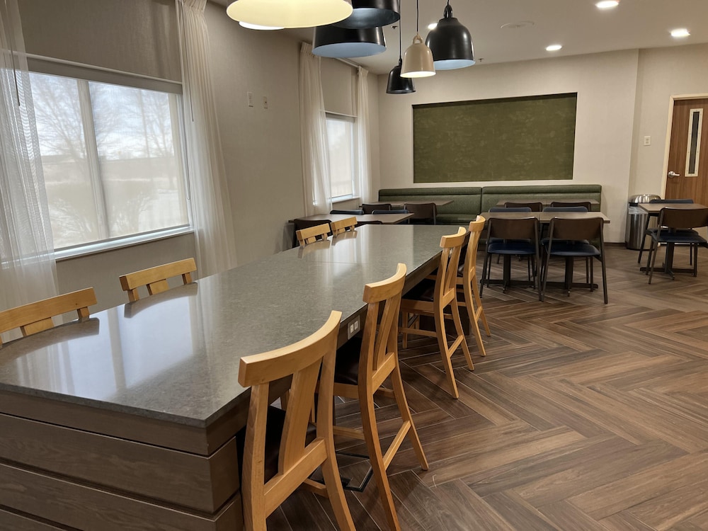 Fairfield by Marriott Mt Pleasant - photo 5