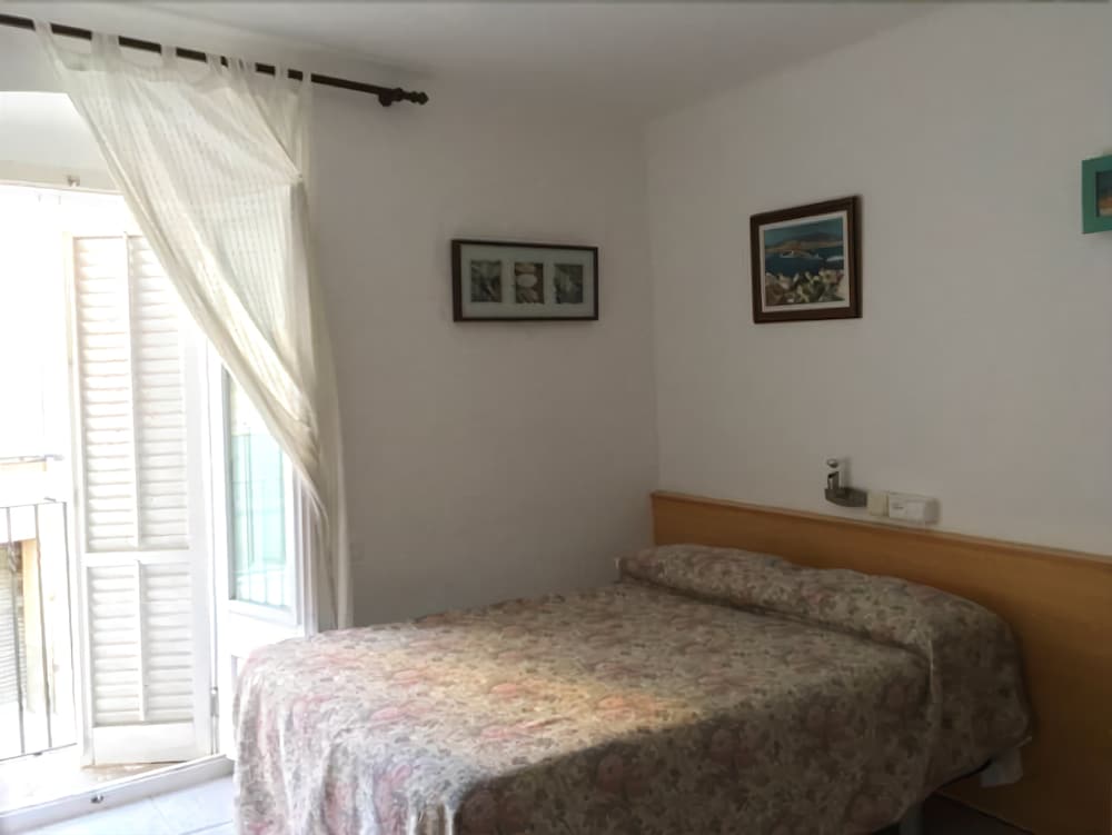 Fonda Joan — hotel in Santa Coloma De Farners