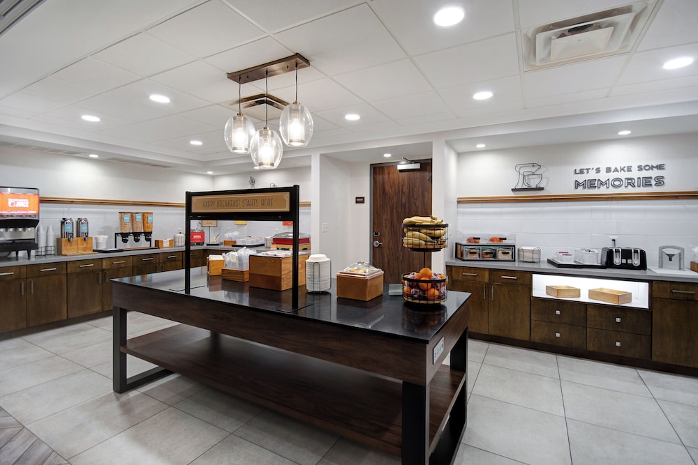 Hampton Inn & Suites Dayton Vandalia - photo 89