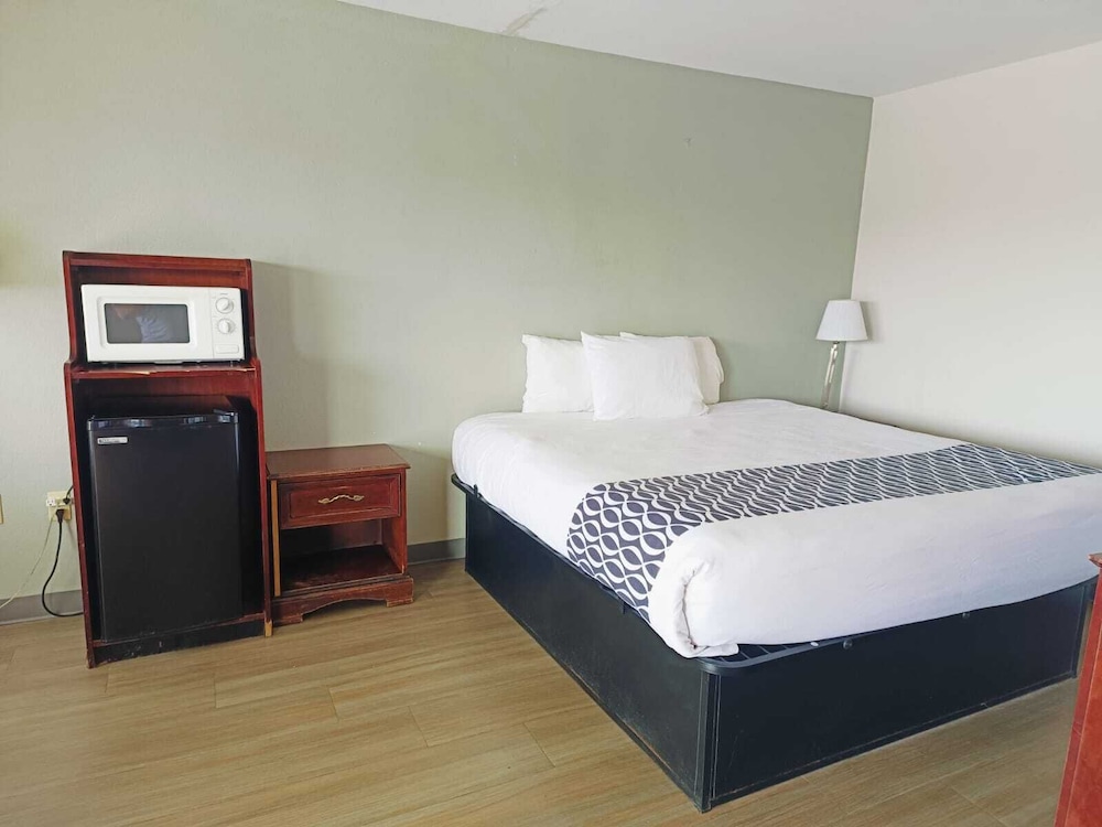 Lawton Hotel - photo 10