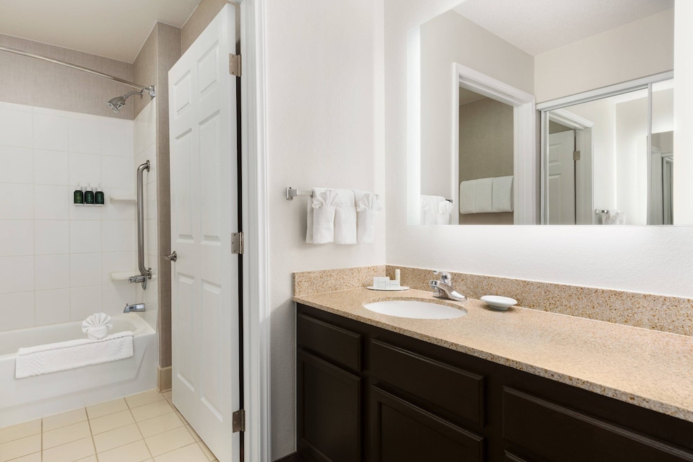 Residence Inn Houston The Woodlands Market Street - photo 12