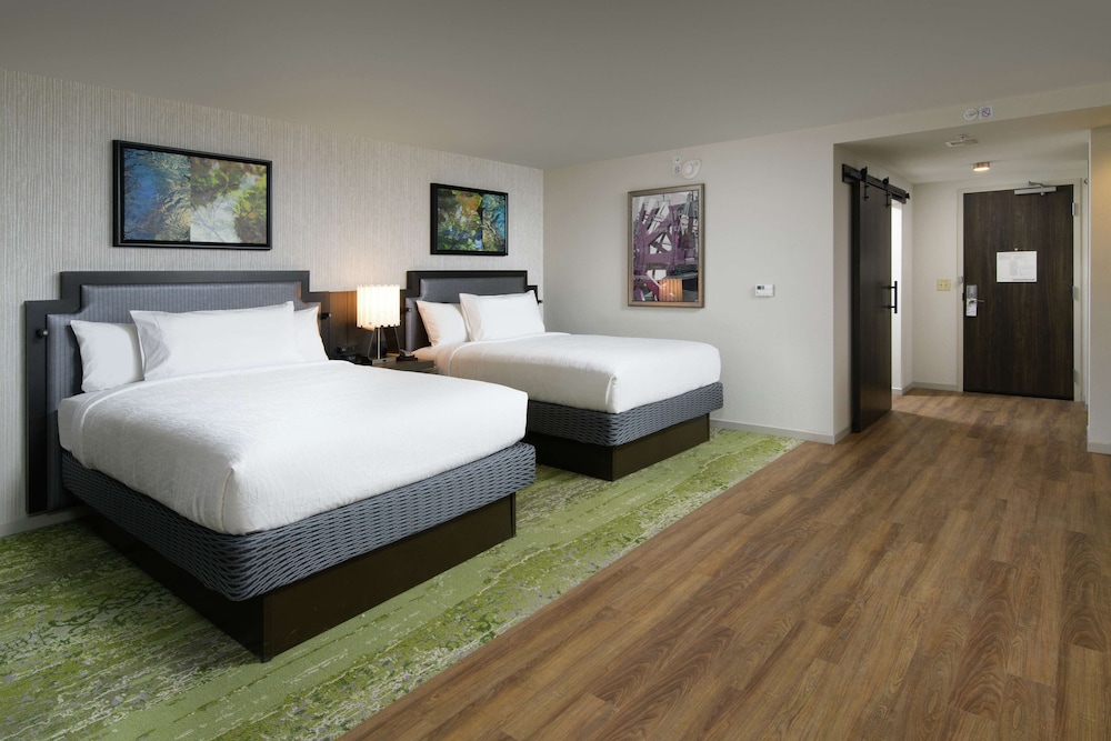 Hilton Garden Inn Memphis Downtown Beale Street - photo 10