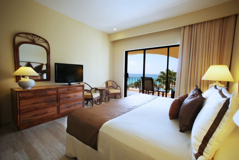 The Royal Caribbean An All Suites Resort — Cancun — photo 3