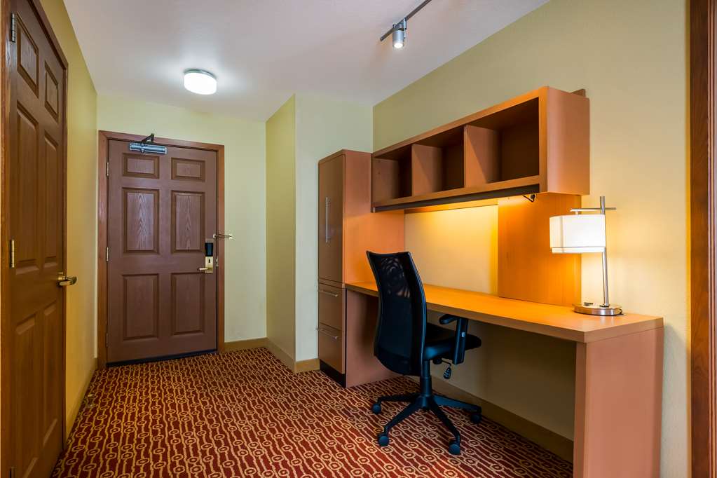 Sonesta Simply Suites Detroit Novi - photo 36