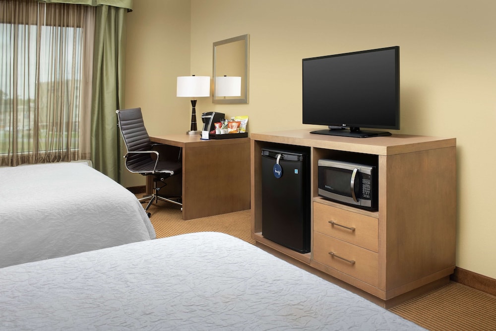Hampton Inn Lake Charles - photo 13