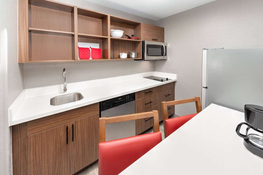 Hawthorn Extended Stay by Wyndham Bedford Dallas - photo 16