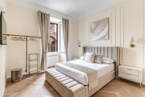 3 minutes walk from Termini Station With Temple View — 4-Star Luxury Hotel in Rome, Italy