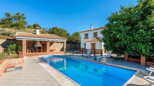 Villa El Terral Riogordo by Ruralidays — 4-Star Luxury Hotel in Riogordo, Spain