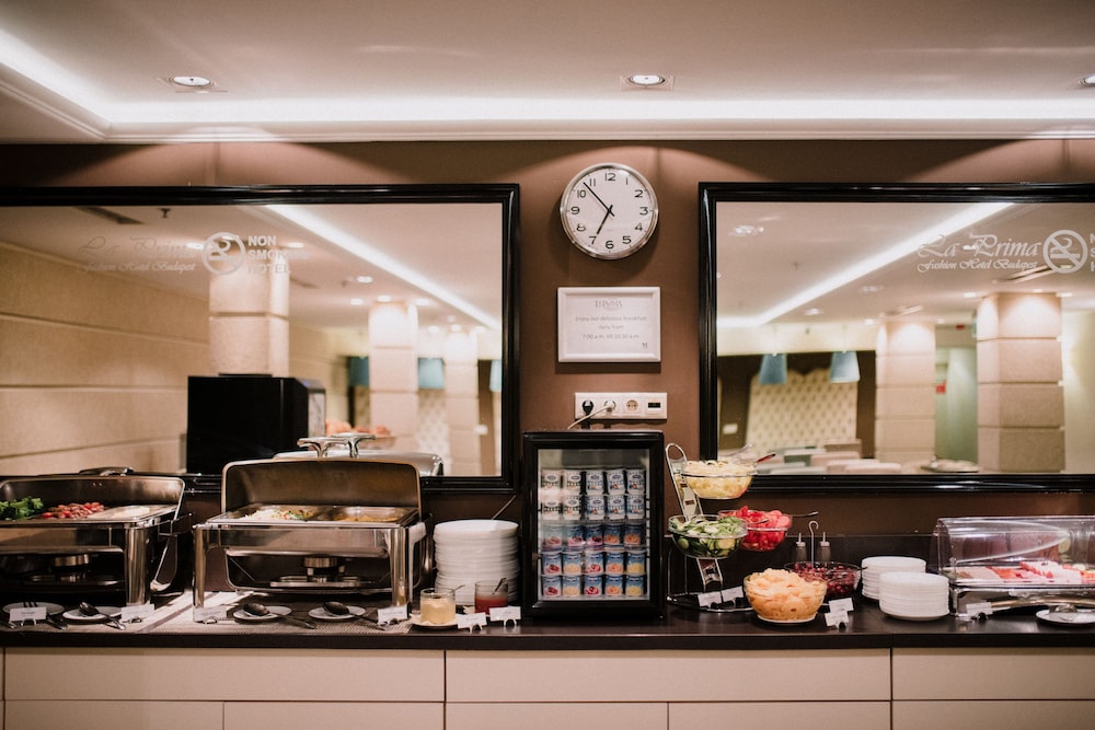 מזון ומשקאות