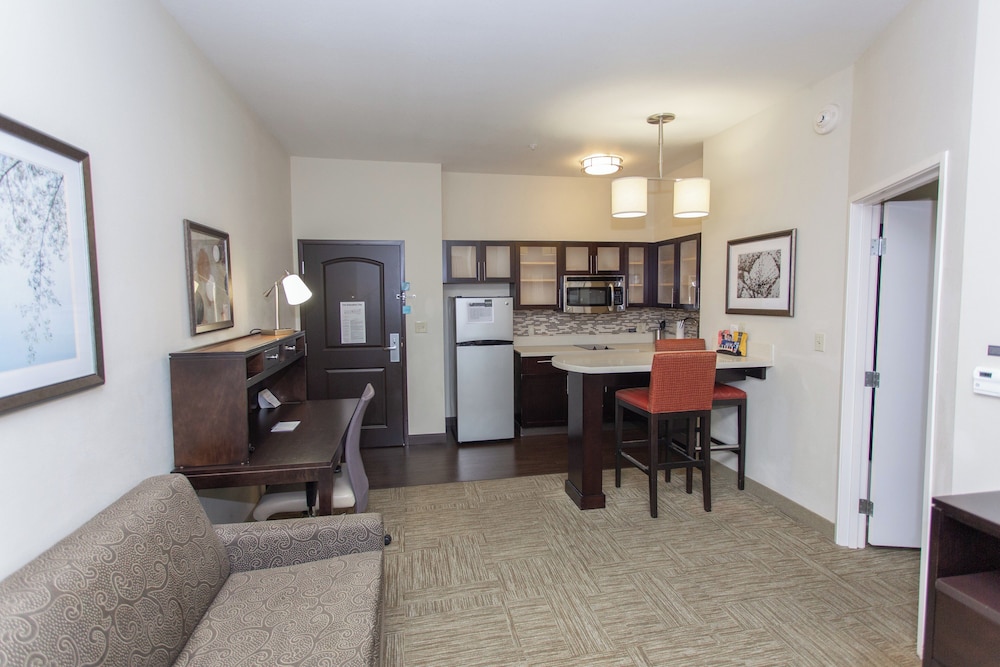 Staybridge Suites Bowling Green by IHG - photo 18