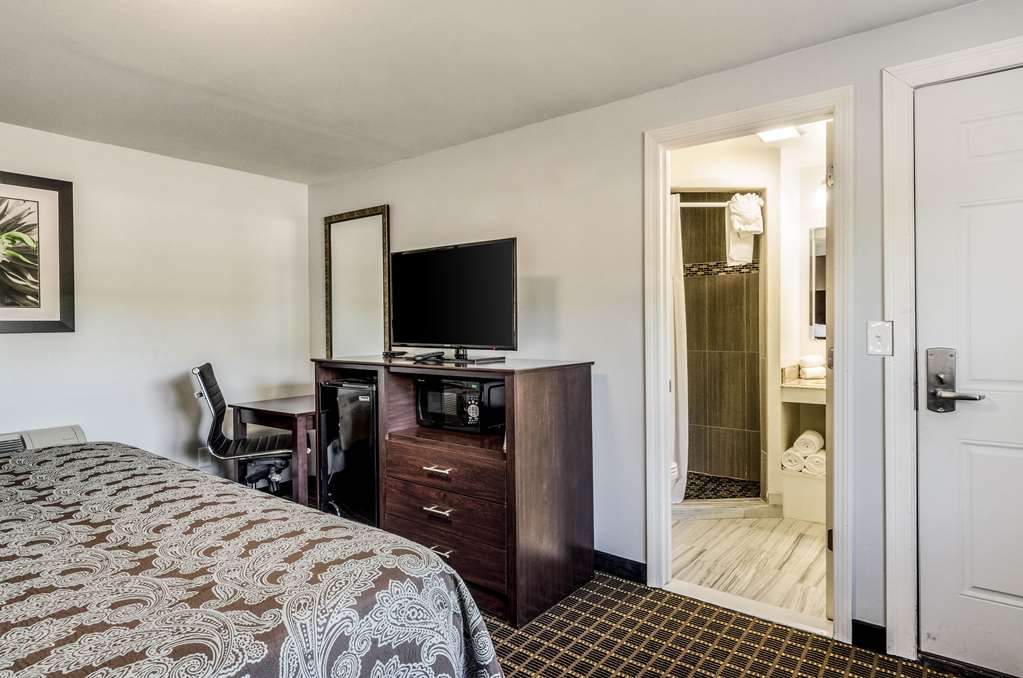 Rodeway Inn Middleboro Plymouth - photo 15