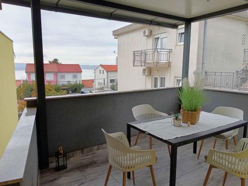 Two Bedroom Apartment in Crikvenica LXXXVIII — 4-Star Luxury Hotel in Crikvenica, Croatia