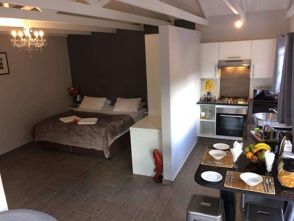 Gv Stehaus Des Goethe Institut Freiburg - last minute hotel in Freiburg