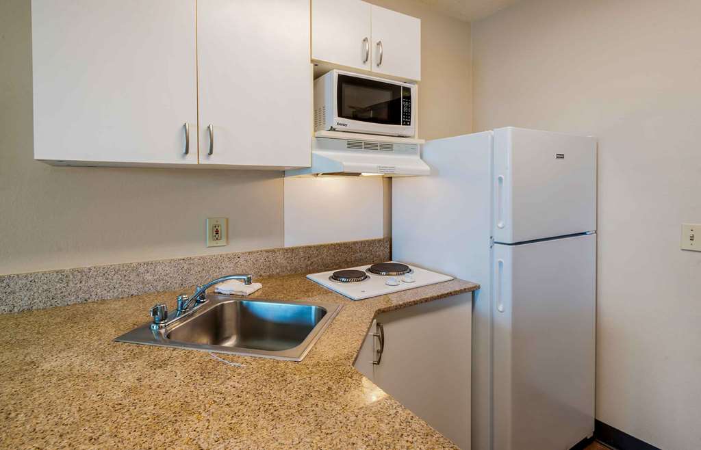 Extended Stay America Suites Elizabeth Newark Airport - photo 38
