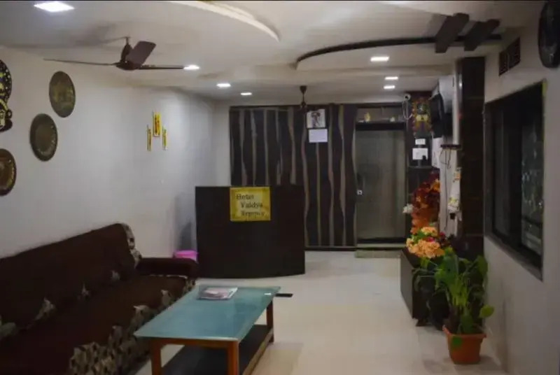 Hotel Vaidya Regency & Manuhar Restaurant Balaghat in Balaghat, India