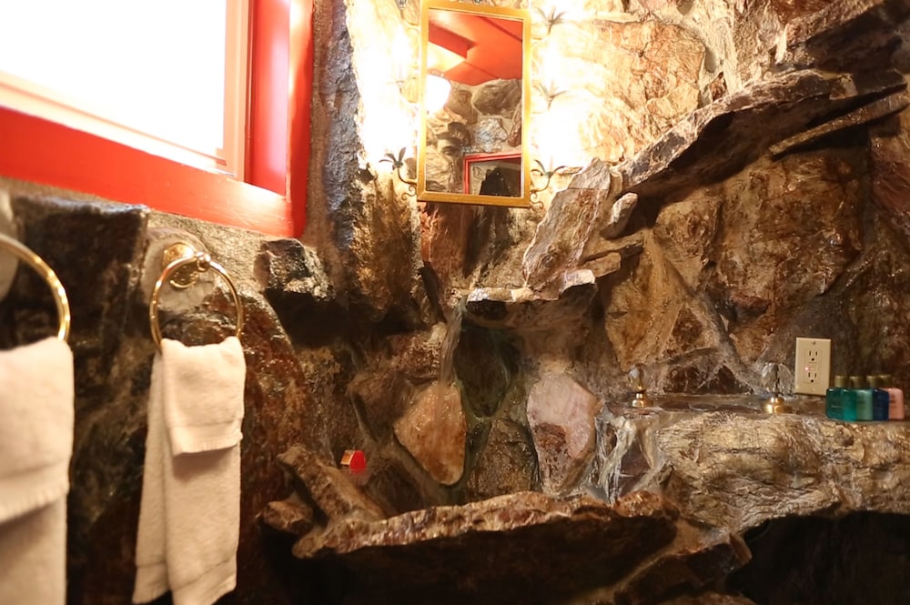 Madonna Inn - photo 291