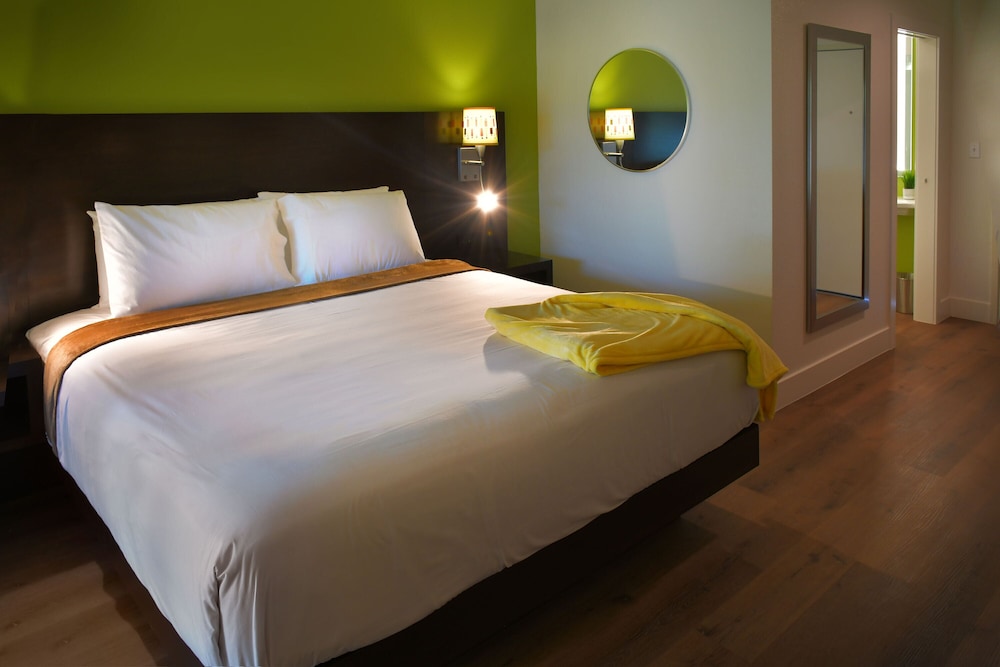 The Foothills Motel in Auburn, United States