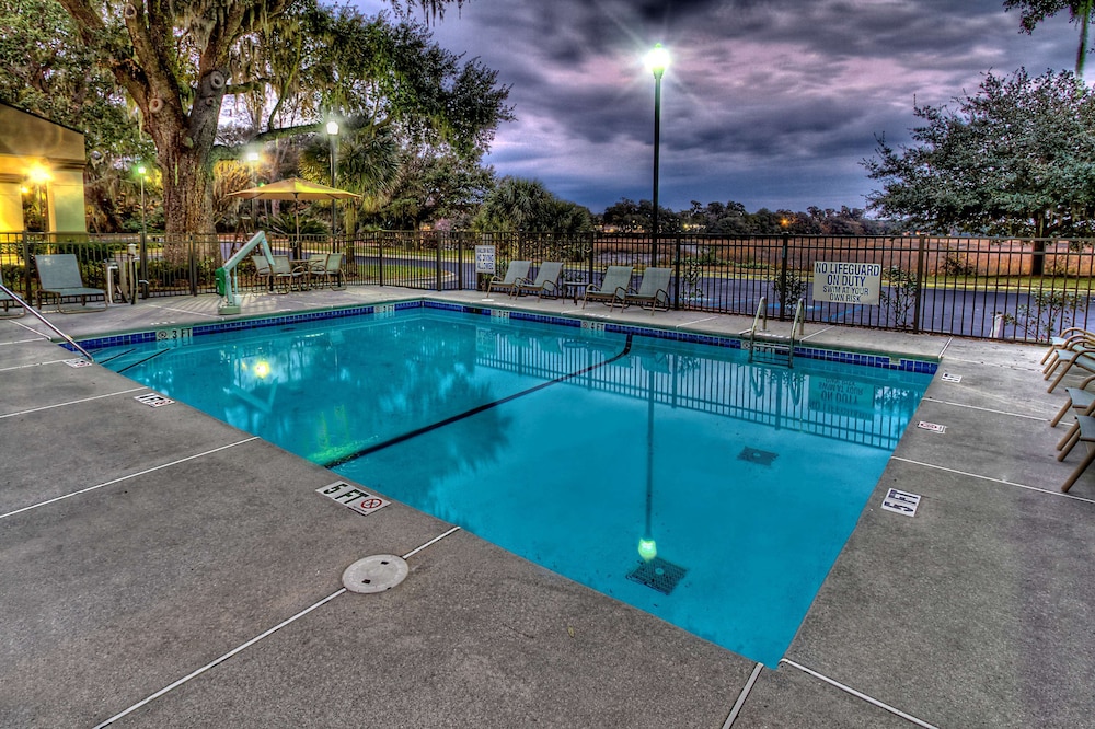 Hampton Inn Beaufort - photo 22