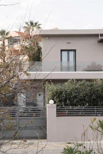 Riviera Seafront Balcony — Unknown City — photo 5