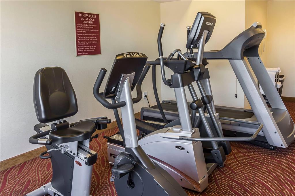 Comfort Inn & Suites LaGuardia Airport - photo 35