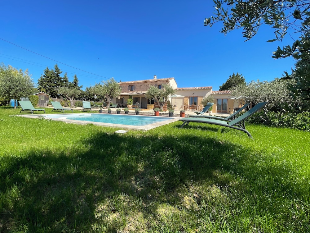 Le Mazet de la Draille Mas en Cévennes — 5-Star Luxury Hotel in Bagard, France